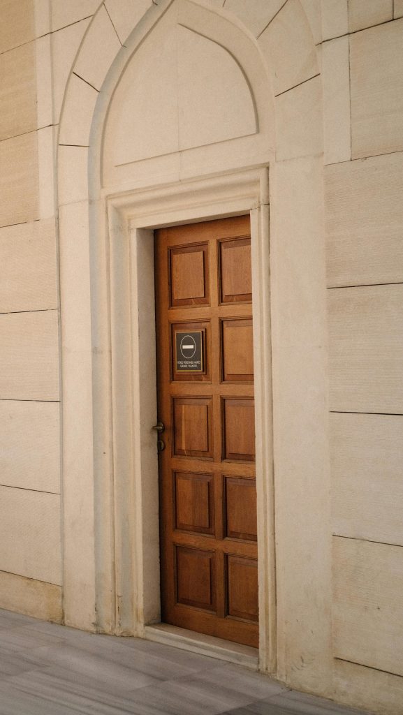 pexels zzeynephiz 16984732